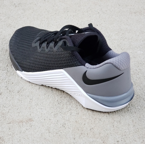 SOLD Nike Metcon 5 V Black Womens Training Size 7 - Picture 3 of 9